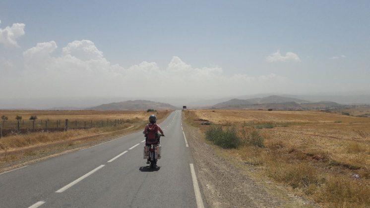 Dall’Italia al Marocco in sella ad un vecchio Bravo, due salentini in gara al “Camel Rally” - Corriere Salentino