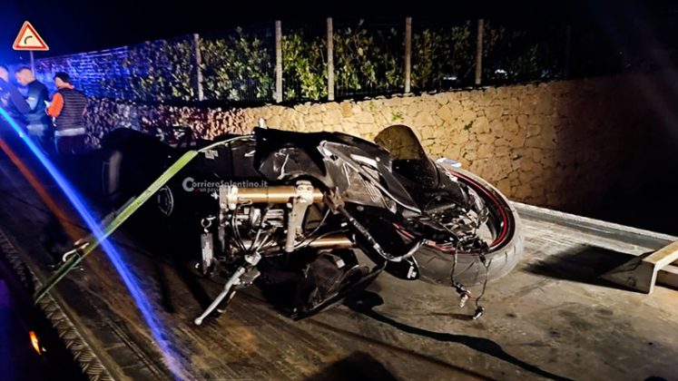 Tampona violentemente una Jeep, gravissimo un giovane motociclista - Corriere Salentino