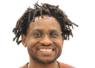 La marcia dei bruchi a Lecce con John Mpaliza