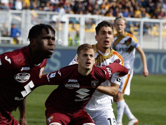 Terza sconfitta di fila, il Lecce torna coi piedi per terra - Corriere Salentino