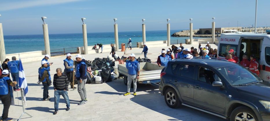 “A Pesca di Plastica”: grande successo per la giornata organizzata da LNI San Foca e FIPSAS - Corriere Salentino
