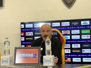 Baroni: “I tifosi hanno ragione. Ho parlato con la squadra negli spogliatoi”. Stanković: “Il Lecce ha raccolto meno di quello che meritava” - Corriere Salentino