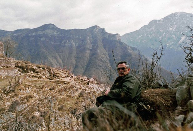 Vernissage alla Biblioteca Bernardini della mostra “Il grigio della speranza.Trent’anni fa. Paesaggi umani dell’Albania nelle fotografie del colonnello Cesare Borgia” - Corriere Salentino