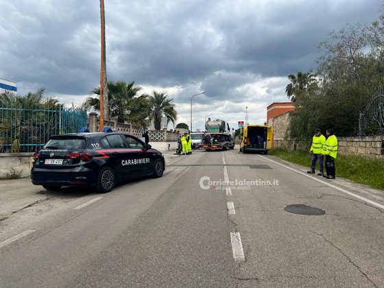 Violento scontro frontale tra moto e furgone, corsa in ospedale per un 46enne: “codice rosso” - Corriere Salentino