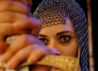 Domani al Teatro Comunale di Galatone “Giovanna D’Arco – le donne e la scelta” di David Norisco