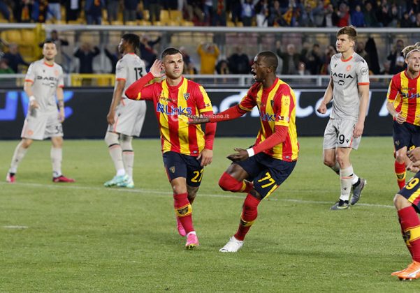 Dopo oltre due mesi si torna a gioire: un rigore di Strefezza ridà ossigeno e fiducia ai giallorossi - Corriere Salentino