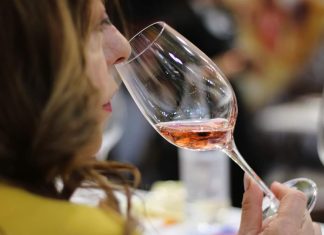 Vinitaly 2024, appuntamento centrale per viticoltura ed enogastronomia pugliese