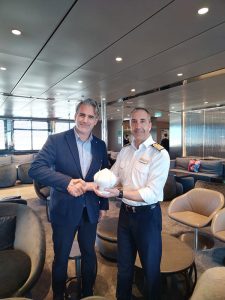 Approdata nel porto di Gallipoli la prima nave da crociera del 2023 Emerald Azzurra - Corriere Salentino