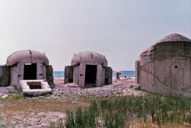 Vernissage alla Biblioteca Bernardini della mostra “Il grigio della speranza.Trent’anni fa. Paesaggi umani dell’Albania nelle fotografie del colonnello Cesare Borgia” - Corriere Salentino