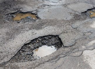 Manomissioni e ripristini stradali imperfetti a Nardò, dal 10 maggio controlli e sanzioni