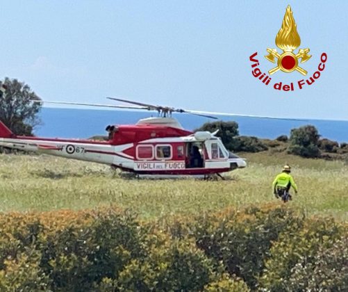 Cade dagli scogli mentre pratica sport, disavventura per un 49enne recuperato con l'elisoccorso - Corriere Salentino