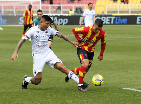 Il Lecce non sa più vincere, contro la Samp è 1 a 1: non basta un primo tempo sontuoso per battere l’ultima in classifica - Corriere Salentino