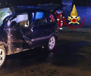 Fatale schianto in auto contro un muro di cinta: muore sul colpo 45enne - Corriere Salentino