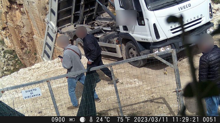 "Gestore ambientale" solo sulla carta: azienda edile scaricava rifiuti (anche pericolosi) nei campi. Denunce e sequestri - Corriere Salentino