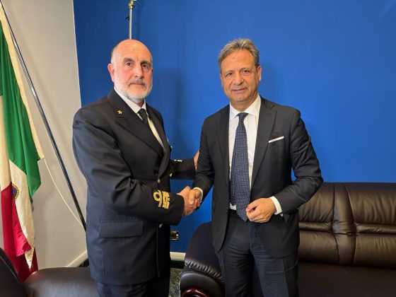 Incontro con Ammiraglio Leone, Comandante regionale Capitanerie di Porto, Pagliaro: “Massima attenzione a legge fermo pesca ricci di mare” - Corriere Salentino