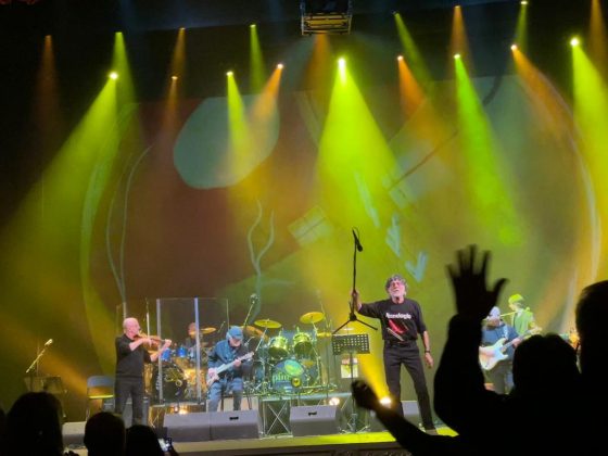 La PFM al Politeama Greco di Lecce: «Noi siamo la Terra, non dimentichiamolo» - Corriere Salentino