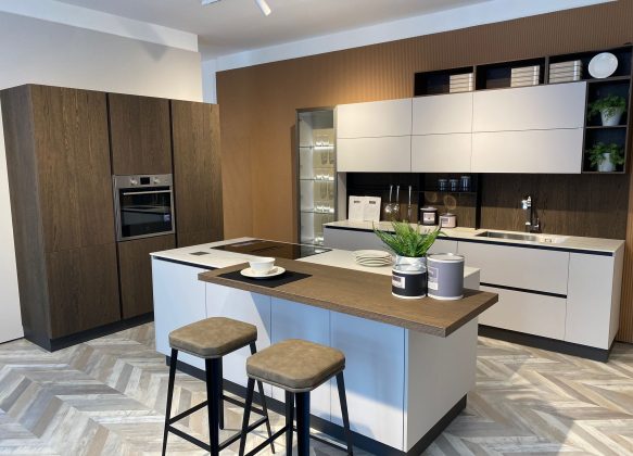 Il Gruppo LUBE sempre più forte in Puglia. Nuovo Store CREO Kitchens a Copertino - Corriere Salentino