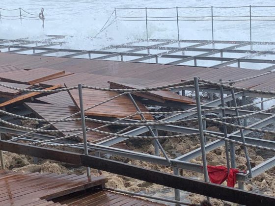 Danni da maltempo anche a Santa Maria di Leuca: semidistrutto un lido, affondata una barca a vela - Corriere Salentino