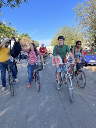 La Ciemmona a Lecce, biciclette di tutto il mondo per le strade del capoluogo salentino - Corriere Salentino