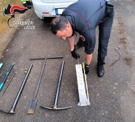 Assalto notturno all'ufficio postale con un ordigno: dopo il boato la fuga. Tre arresti - Corriere Salentino