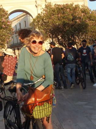La Ciemmona a Lecce, biciclette di tutto il mondo per le strade del capoluogo salentino - Corriere Salentino