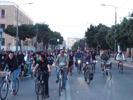 La Ciemmona a Lecce, biciclette di tutto il mondo per le strade del capoluogo salentino - Corriere Salentino