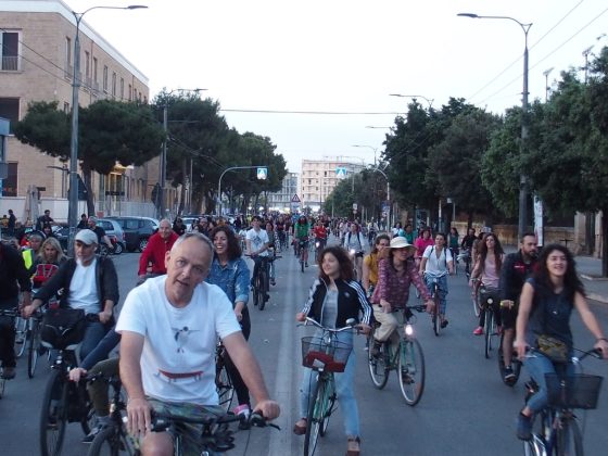 La Ciemmona a Lecce, biciclette di tutto il mondo per le strade del capoluogo salentino - Corriere Salentino