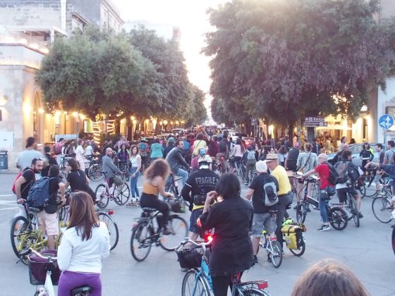 La Ciemmona a Lecce, biciclette di tutto il mondo per le strade del capoluogo salentino - Corriere Salentino