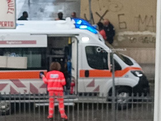 Risse continue con cocci e catene, spaccio e bivacco. "Il Bronx è qui: abbiamo paura ad uscire di casa" - Corriere Salentino