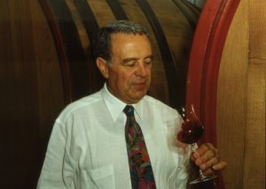 "Negroamaro. Una viticoltura di eccellenza tra due mari", domani la presentazione del libro di Giuseppe Baldassarre - Corriere Salentino