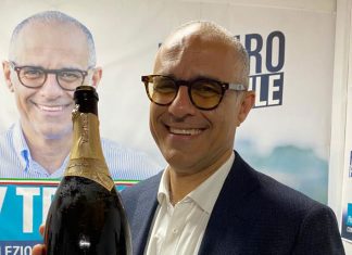 La rivincita del sindaco Trio a Surbo, ecco la nuova giunta di centrosinistra, con Maria Antonietta Pareo vicesindaca