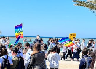 Rete Smile, la marcia della pace a Porto Cesareo e i concorsi: tante le scuole e le associazioni che hanno unito le forze