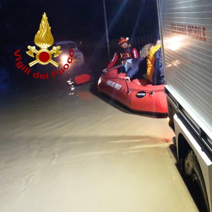Alluvione in Emilia Romagna, tra i soccorritori anche una squadra dei vigili del fuoco di Lecce - Corriere Salentino
