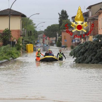 Alluvione in Emilia Romagna, tra i soccorritori anche una squadra dei vigili del fuoco di Lecce - Corriere Salentino