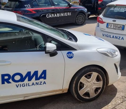 Si intrufola nella scuola in piena notte: ripreso dalla telecamere. Scatta la denuncia