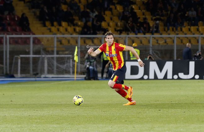 Il Lecce perde lo scontro salvezza per 1 a 0 contro il Verona, ma resta a +4 sulla zona rossa - Corriere Salentino