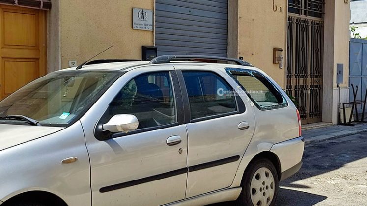 Boato all'alba nel centro abitato: ordigno esplode davanti all'abitazione di un 25enne - Corriere Salentino