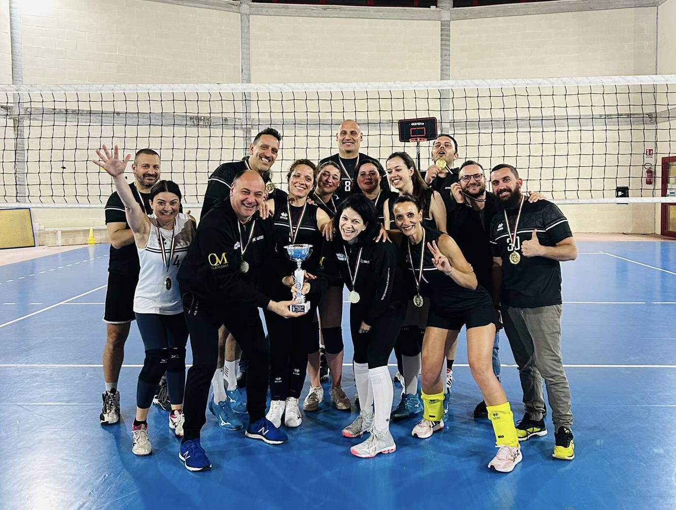 Volley misto, “Amateurs” pigliatutto: dopo il campionato Csi, vince anche il torneo Fipav. E lunedì c’è in palio la finale regionale - Corriere Salentino