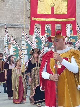 Copertino, una città in festa con i Cortei storici - Corriere Salentino