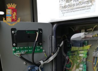 Forza macchinette dei servizi igienici e ruba monete: dopo l’arresto torna in libertà addetto alle pulizie