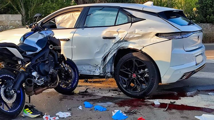 Drammatico schianto tra auto e moto sulla via per il mare: grave un centauro - Corriere Salentino