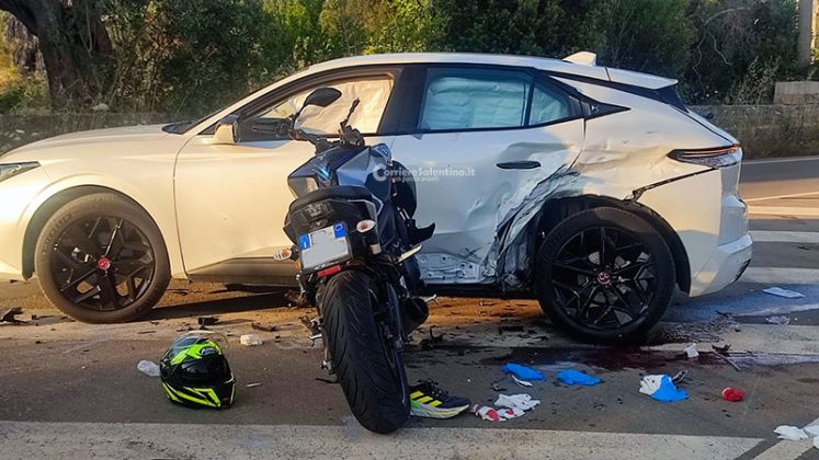 Drammatico schianto tra auto e moto sulla via per il mare: grave un centauro - Corriere Salentino