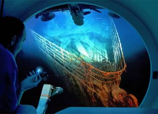 Una proposta di matrimonio sul relitto del Titanic