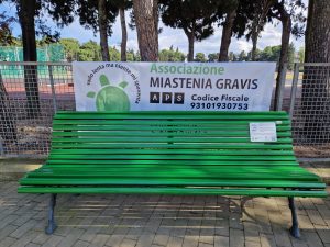 Inaugurazione a Lecce della panchina verde nella giornata internazionale della miastenia gravis - Corriere Salentino