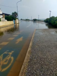 Torre Suda, le strade affondano in poco tempo. La protesta di Parata: “Marina impraticabile per qualche ora di pioggia” - Corriere Salentino