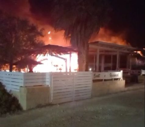 Altra notte, altro incendio: alle fiamme un lounge bar nel Capo di Leuca - Corriere Salentino
