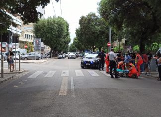 Investita mentre attraversa sulle strisce: 41enne condotta in ospedale