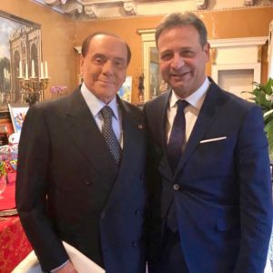 Morte di Berlusconi: il cordoglio della politica pugliese, le parole dei salentini protagonisti della stagione berlusconiana e lo sdoganamento della destra al potere - Corriere Salentino