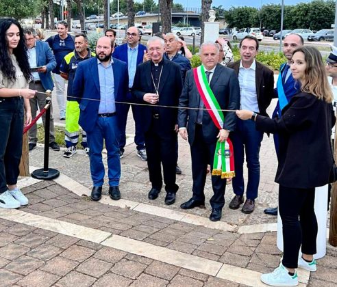 Inaugurazione del parco di Piazza Primiceri a Matino intitolato alla figura di “Don Luigi Giovanni Giussani” - Corriere Salentino