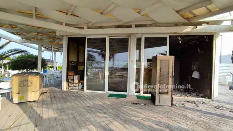 Altra notte, altro incendio: alle fiamme un lounge bar nel Capo di Leuca - Corriere Salentino